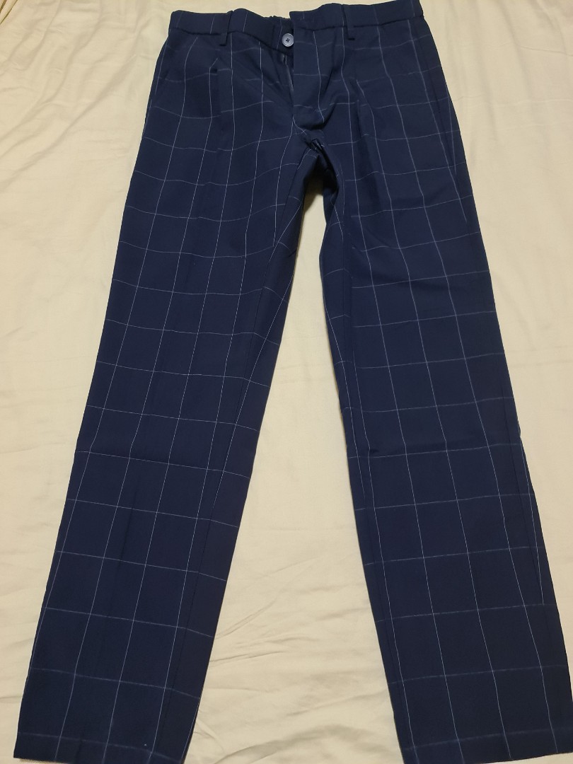 Uniqlo checkered pants, Men's Fashion, Bottoms, Chinos on Carousell