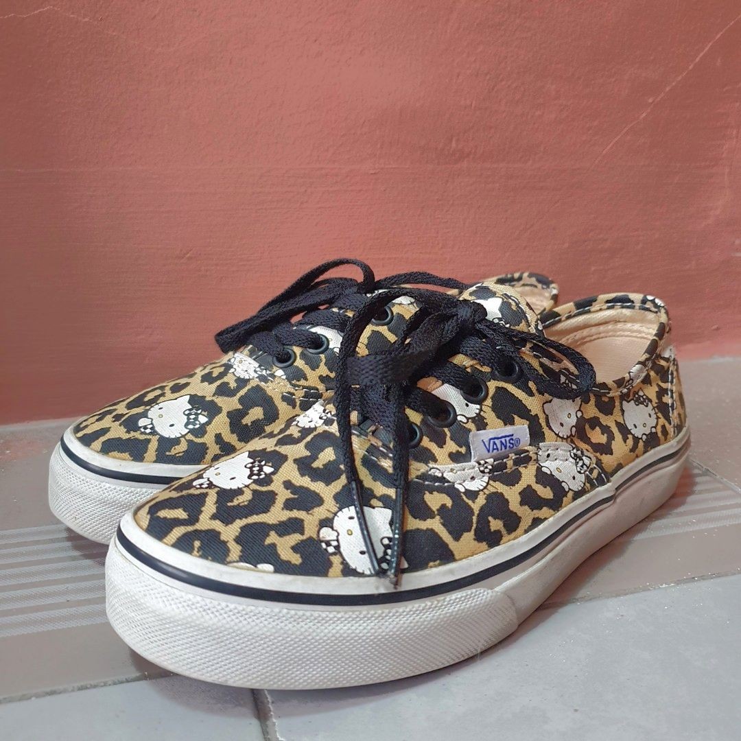 hello kitty leopard vans