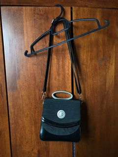 (Category: ) located in . Submitted by mochi.preloved (Listing ID 1167279302, Image 1). Description: .