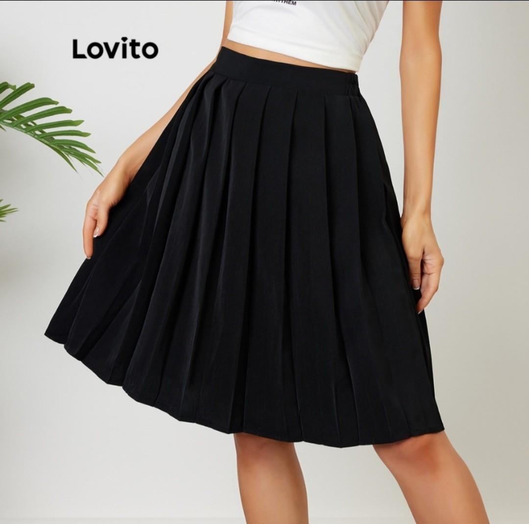 Black Pleated Skirt, Women's Fashion, Bottoms, Skirts on Carousell