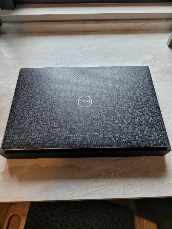 XPS 15 7590 4K OLED, GTX 1650, i7, 64GB, 2TB + BONUS dbrand skin and