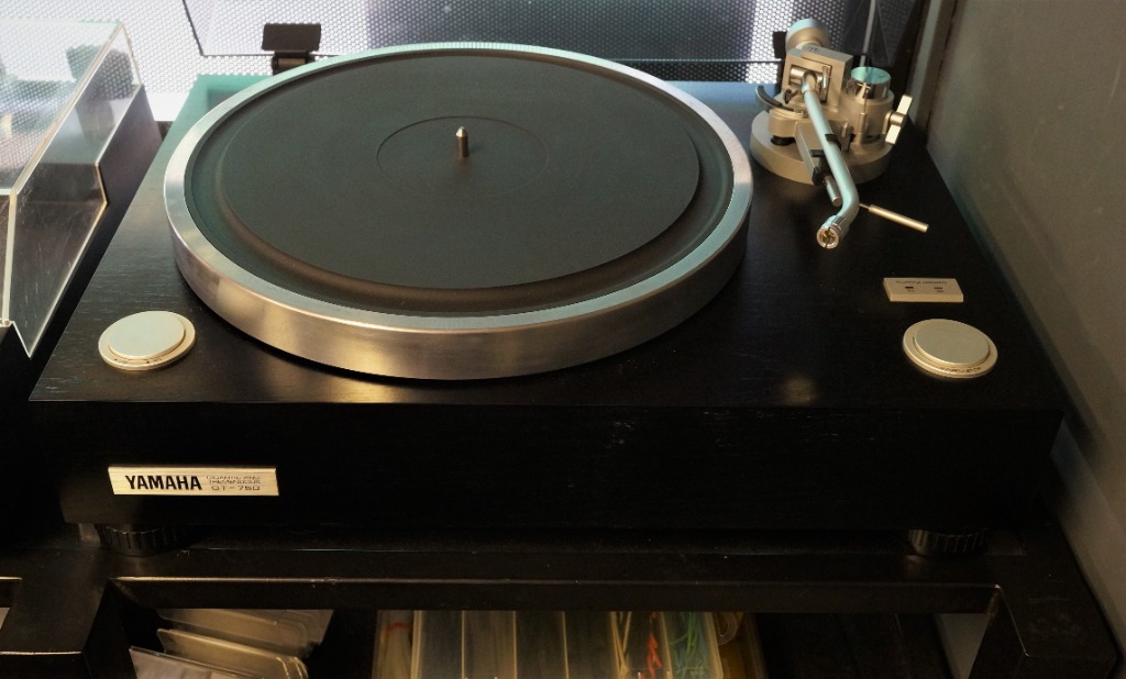 Yamaha GT-750 turntable, Audio, Other Audio Equipment on Carousell