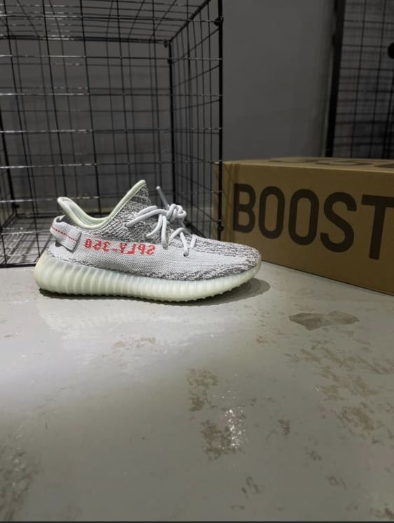 Yeezy blue tint on feet cheap