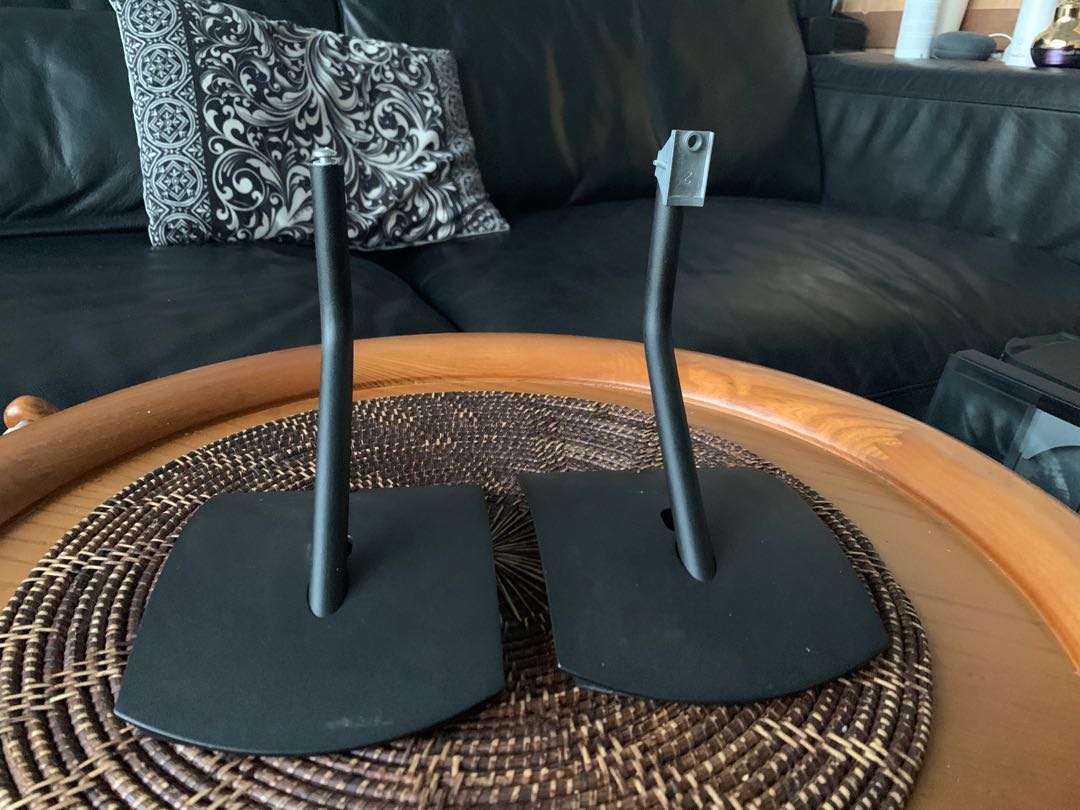 2 Bose jewel cube speaker stands, Audio, Soundbars, Speakers