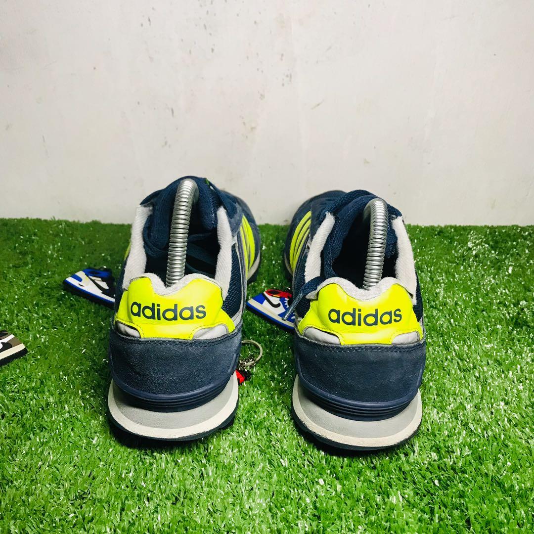 Adidas cloudfoam deals keychain use
