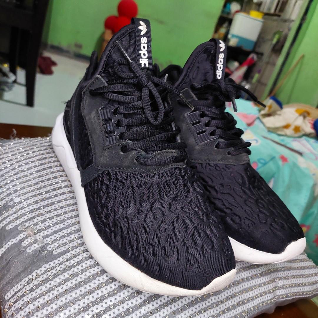 ADIDAS TUBULAR RUNNER SIZE 6.5