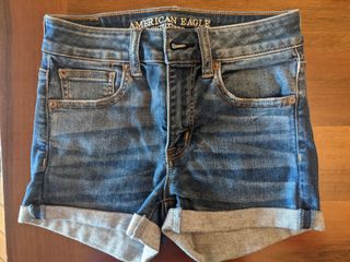 （分類：）位於 。 由 marilynjones 提交（商品編號 1167449112，圖片 1）。簡介： 。