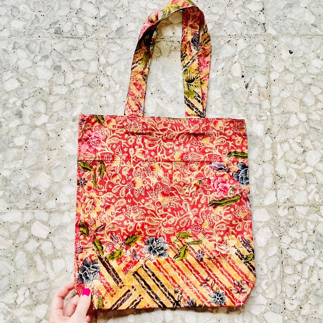 Batik Tote Bag Handmade in Singapore, Women's Fashion, Bags & Wallets ...