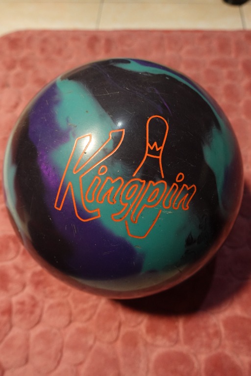BRUNSWICK KINGPIN BOWLING BALL, Sports Equipment, Sports & Games