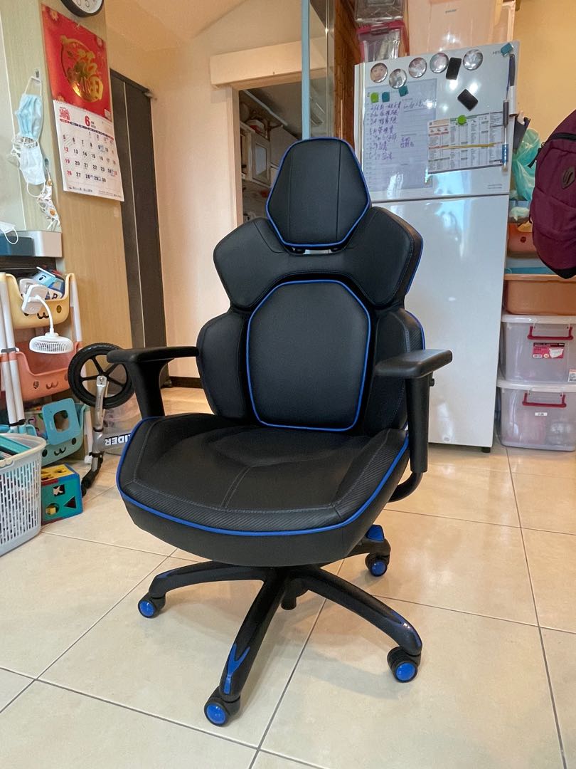 「售」Costco DPS True Innovations 可調式電競椅 藍, 家具及居家用品, 家具, 椅子在旋轉拍賣