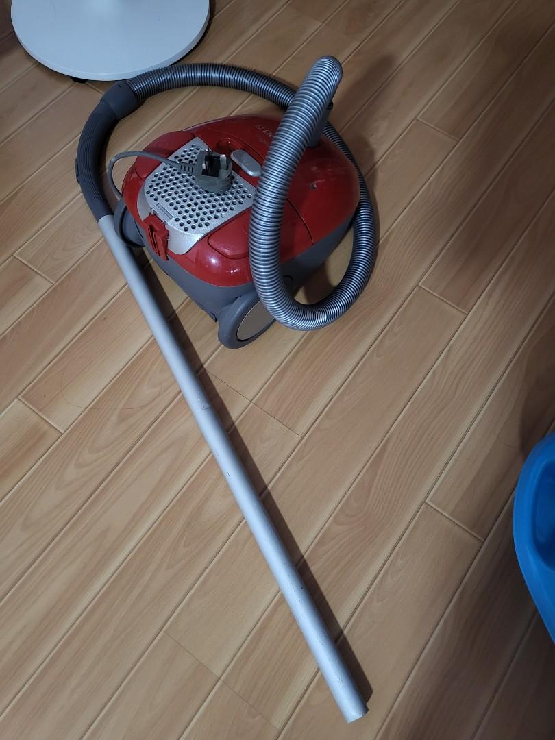 Electrolux Vacuum Cleaner Ingenio, TV & Home Appliances, Vacuum Cleaner