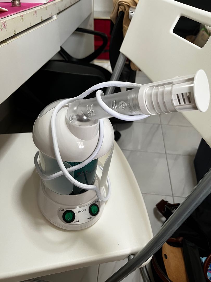 Face steamer, TV & Home Appliances, Irons & Steamers on Carousell