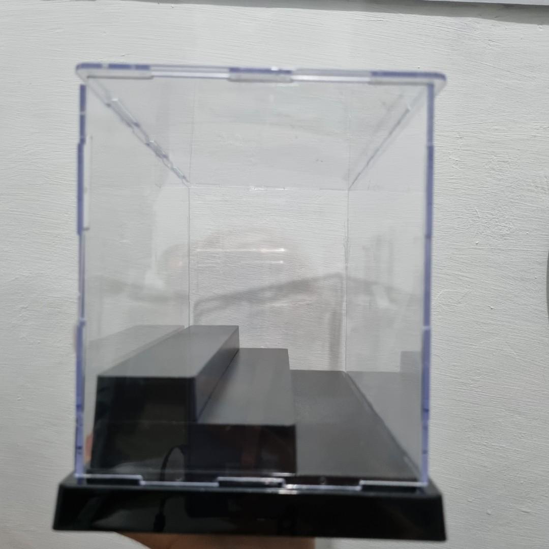Figure Display Case (Collapsible) (Category: Storage Boxes & Baskets) located in Taguig. Submitted by msdahlia (Listing ID 1167569883, Image 2). Description: 🌼Figure Display Case🌼 ✔️ Size 21x11x13cm ✔️ Used for a while ✔️ No major issue but with minor/barely recognizable scratches ✔️ Collapsible ❌️ Box not included.