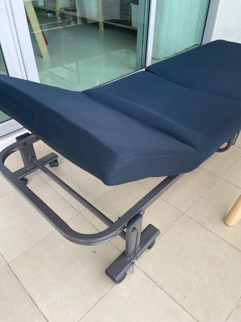 Free Fold Up Bed Helper, Furniture & Home Living, Furniture, Bed