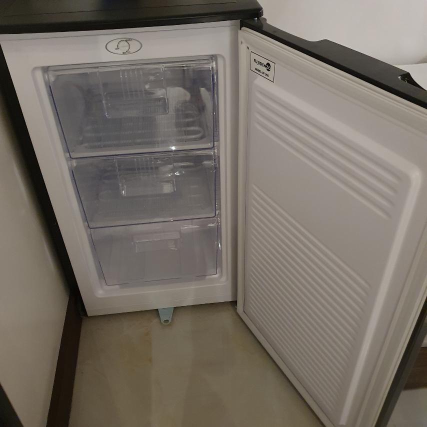 Fujidenzo 3.5 cu ft Upright Freezer Non Inverter, TV & Home Appliances, Kitchen Appliances