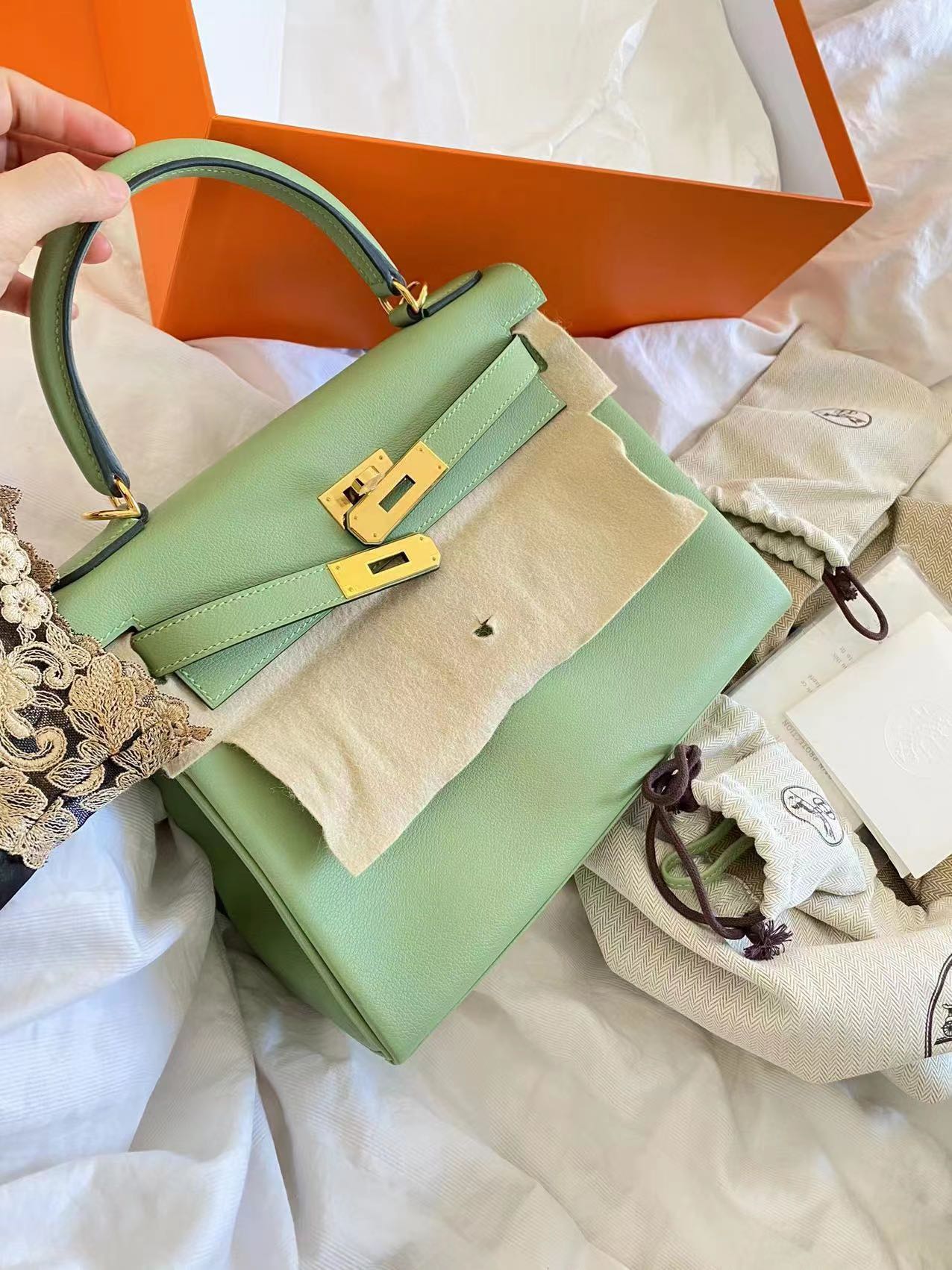 INSTOCK] Hermes Kelly 28 Sellier Vert Bosphore in Epsom, GHW Stamp D,  Luxury, Bags & Wallets on Carousell