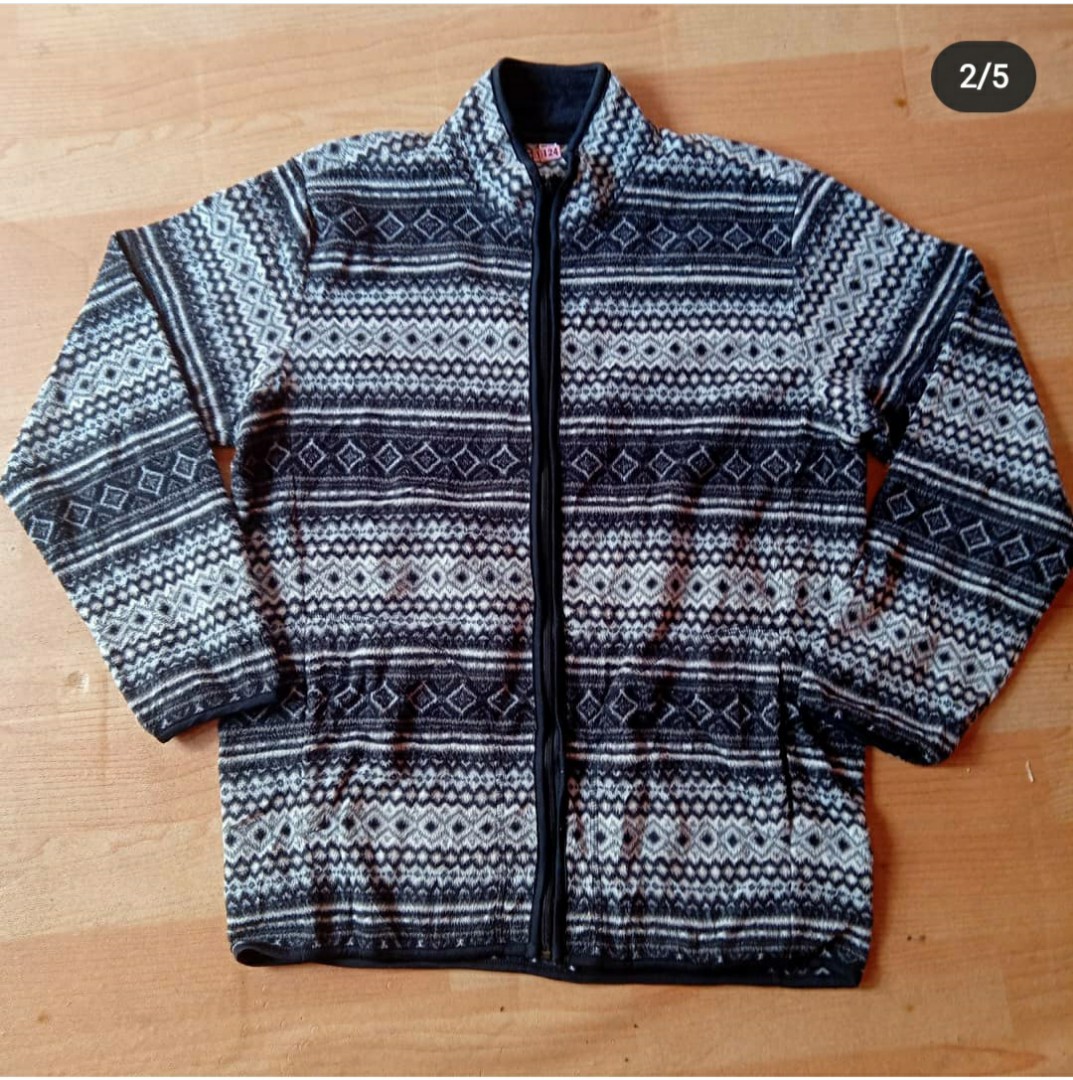 Jaket fleece uniqlo online