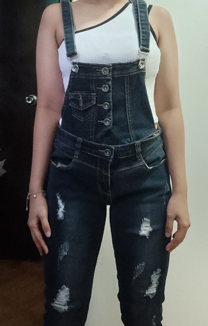 Ripped discount jeans jumper