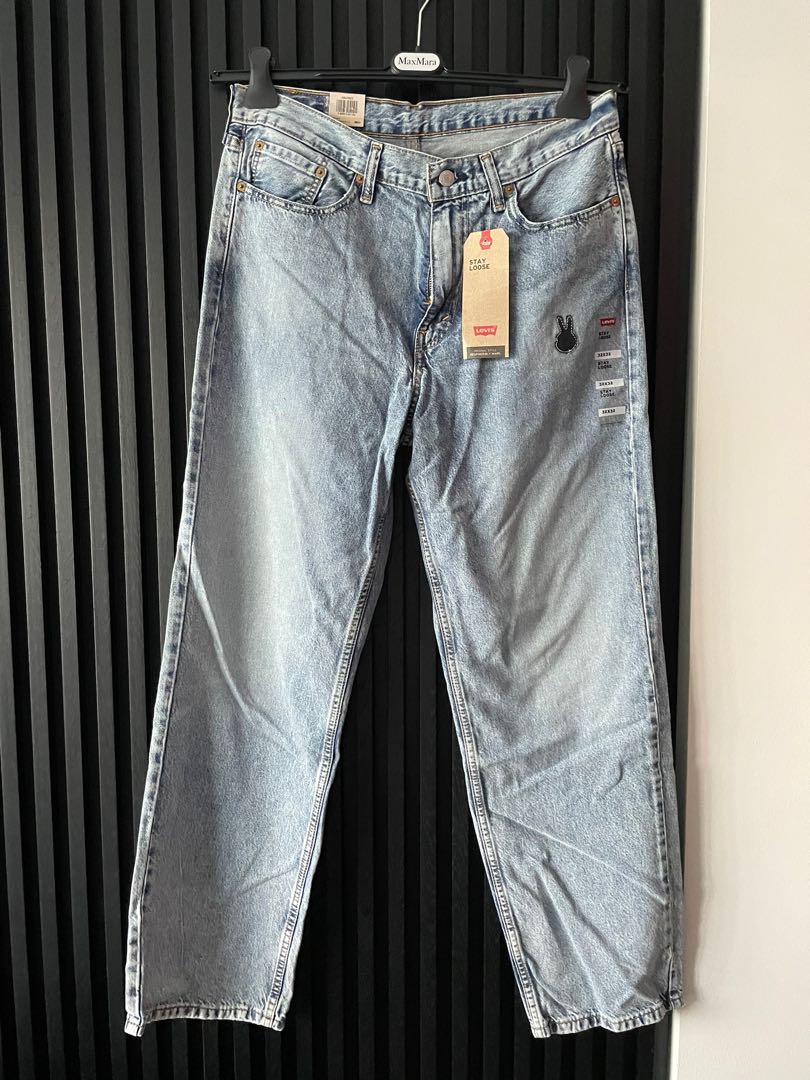 Levi's Stay Loose Jeans size 32, Men's Fashion, Bottoms, Jeans on Carousell