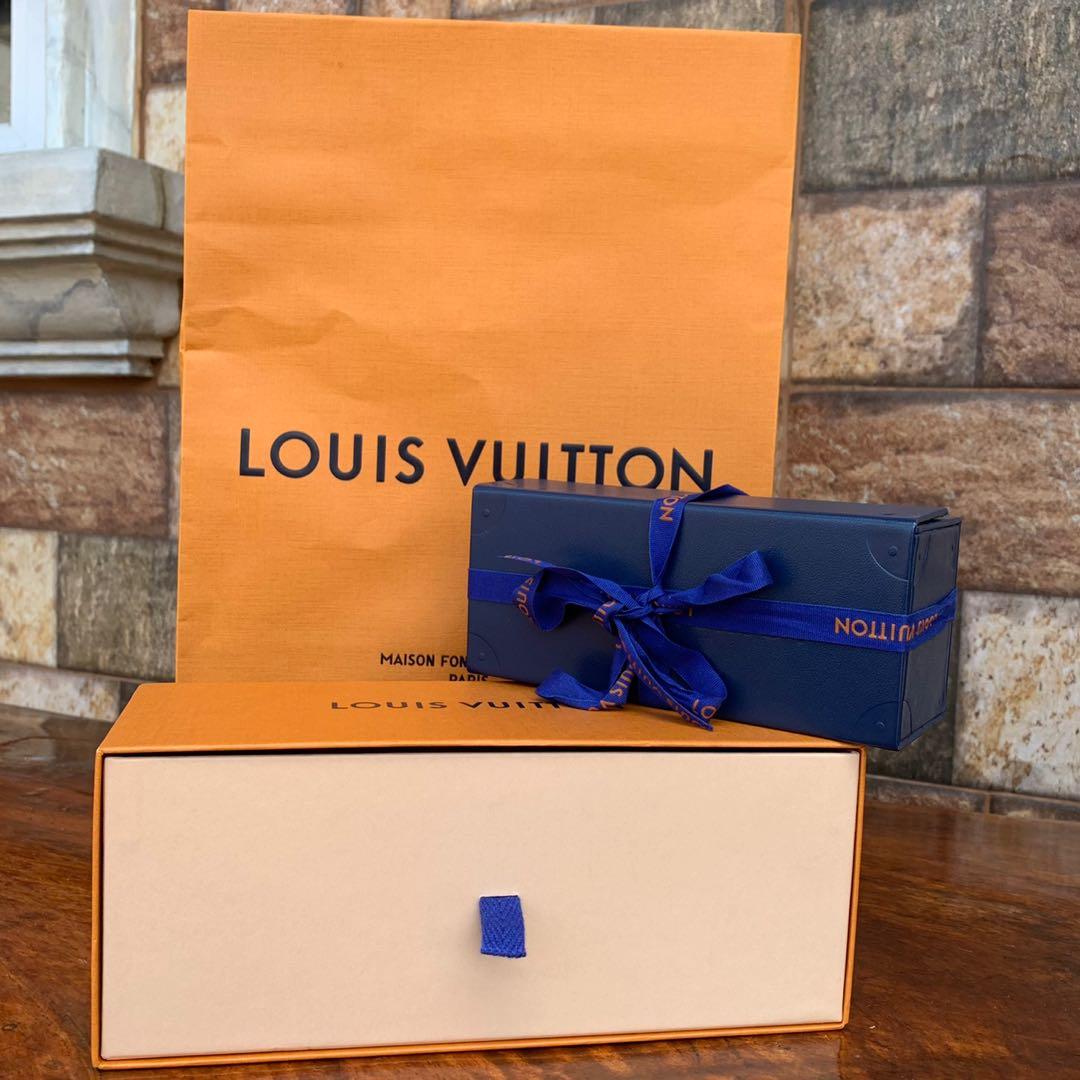 Aviator sunglasses Louis Vuitton Gold in Metal - 33180691