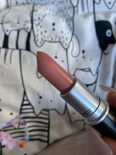 Mac crème cup lipstick