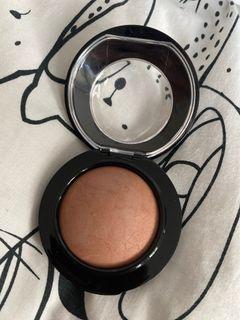 Mac humour me mineralise blush