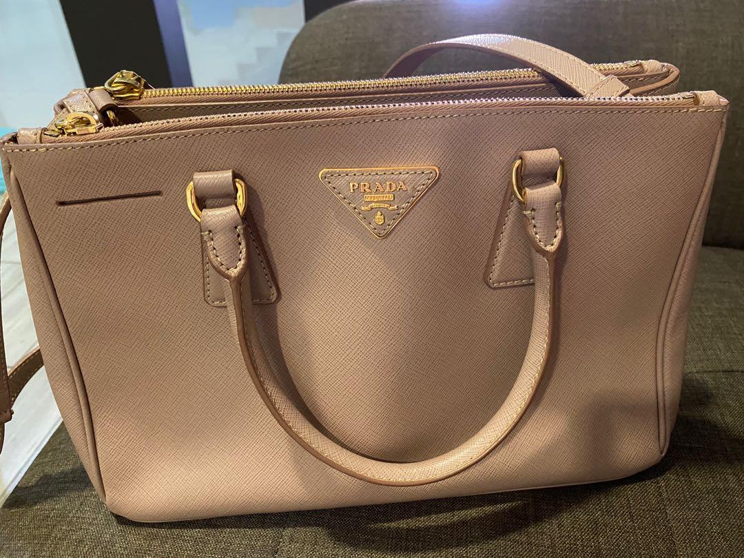 Prada Saffiano Lux Cameo Nego for fast deal