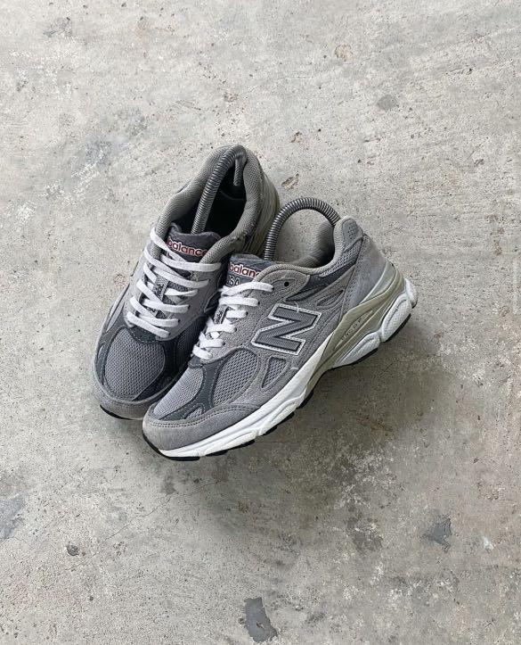PRE-LOVED VINTAGE NEW BALANCE 990v3 