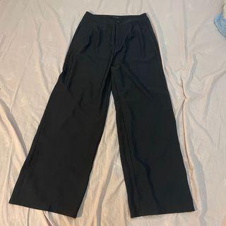 Queen Shop 黑色落地寬褲