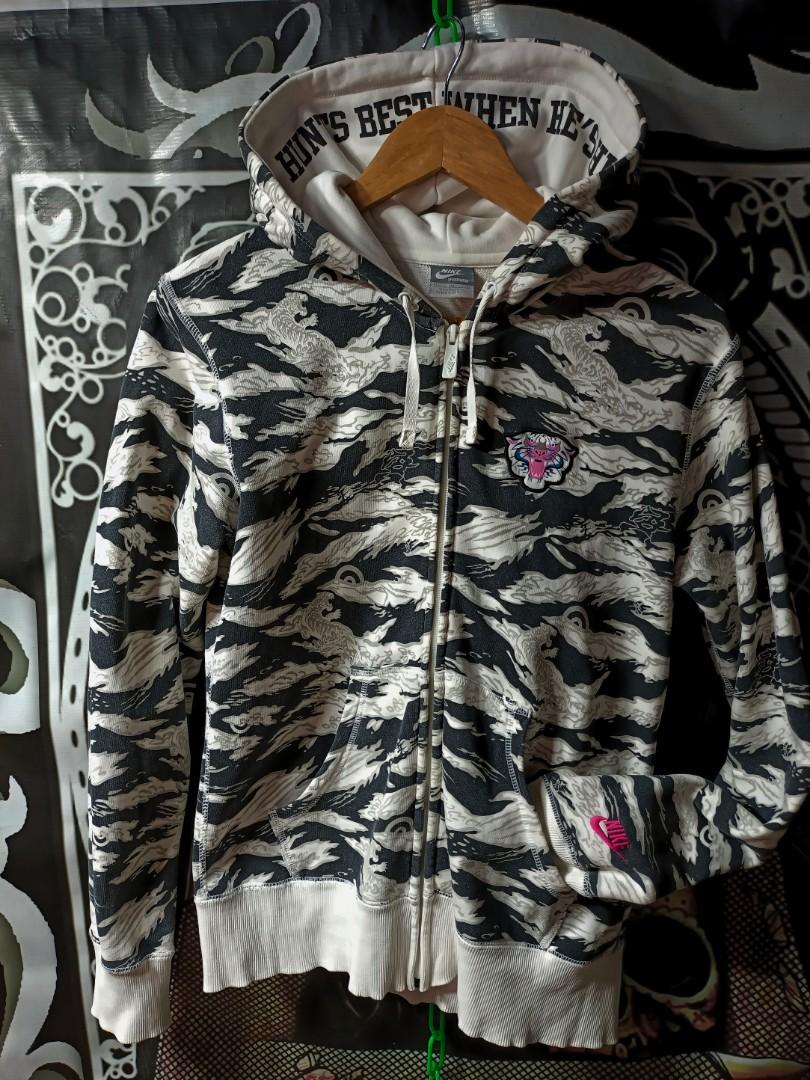 Nike tiger camo hoodie clearance