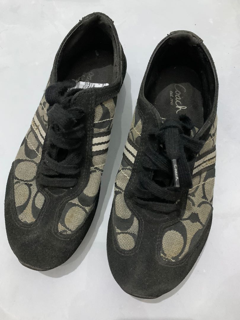 sepatu sneakers coach