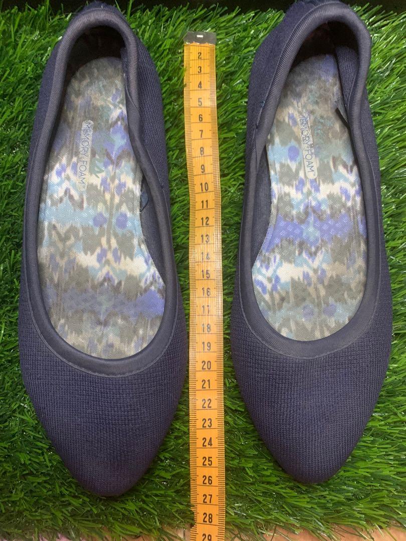Sketchers memory hot sale foam flats