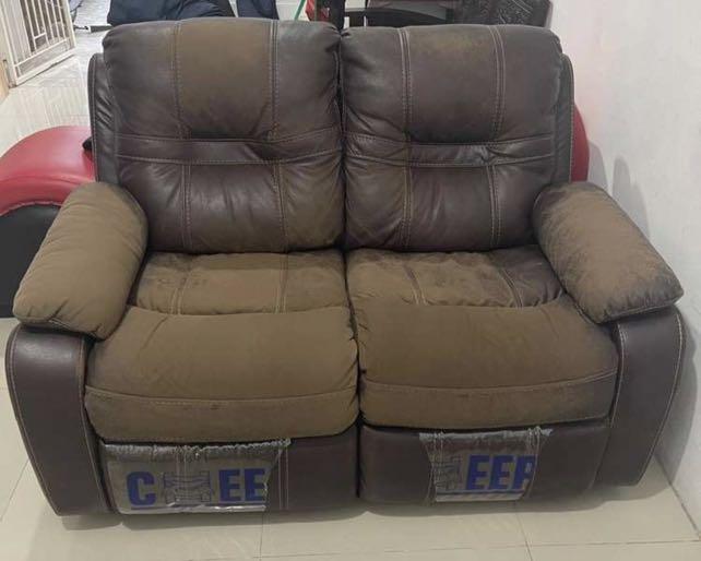 Sofa recliner 2 seat merk cheers informa Perabotan Rumah di Carousell