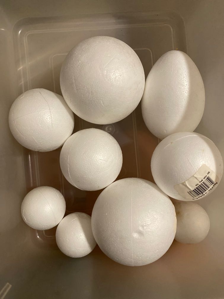 Styrofoam balls, Hobbies & Toys, Stationery & Craft, Other Stationery