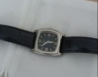 Titus leather strap with date