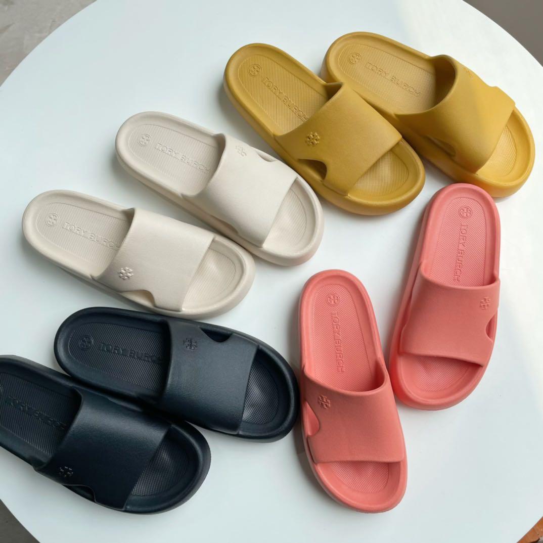 Tory Burch Shower Slides, Women's Fashion, Footwear, Flipflops and Slides  on Carousell