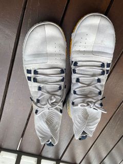 (Category: ) located in . Submitted by shoe_hype (Listing ID 1167473547, Image 1). Description: .