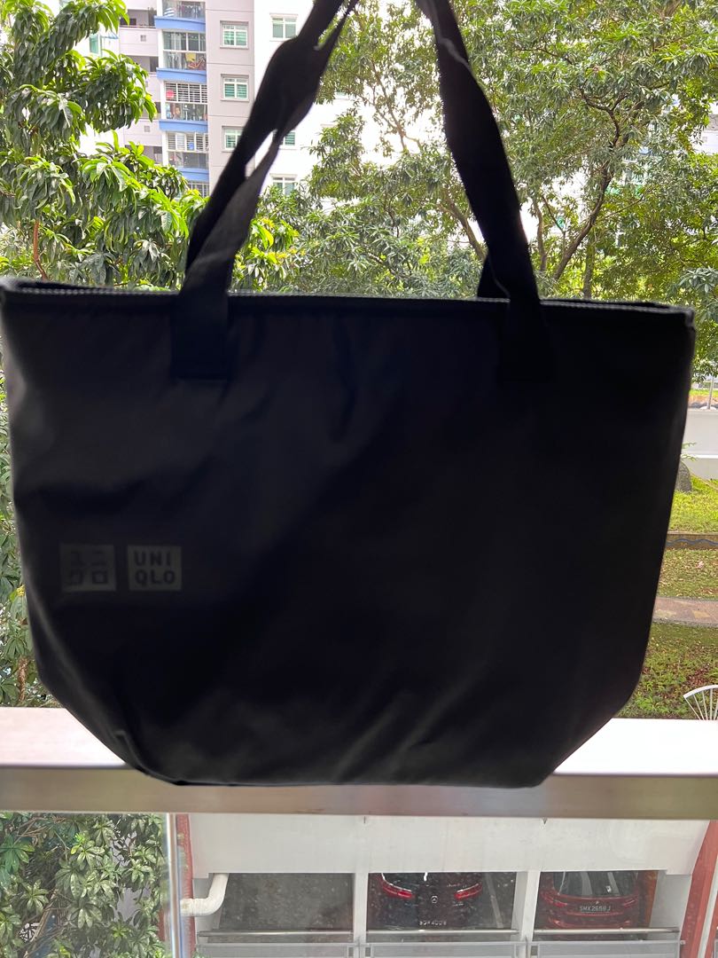 Uniglo, Women's Fashion, Bags & Wallets, Shoulder Bags on Carousell