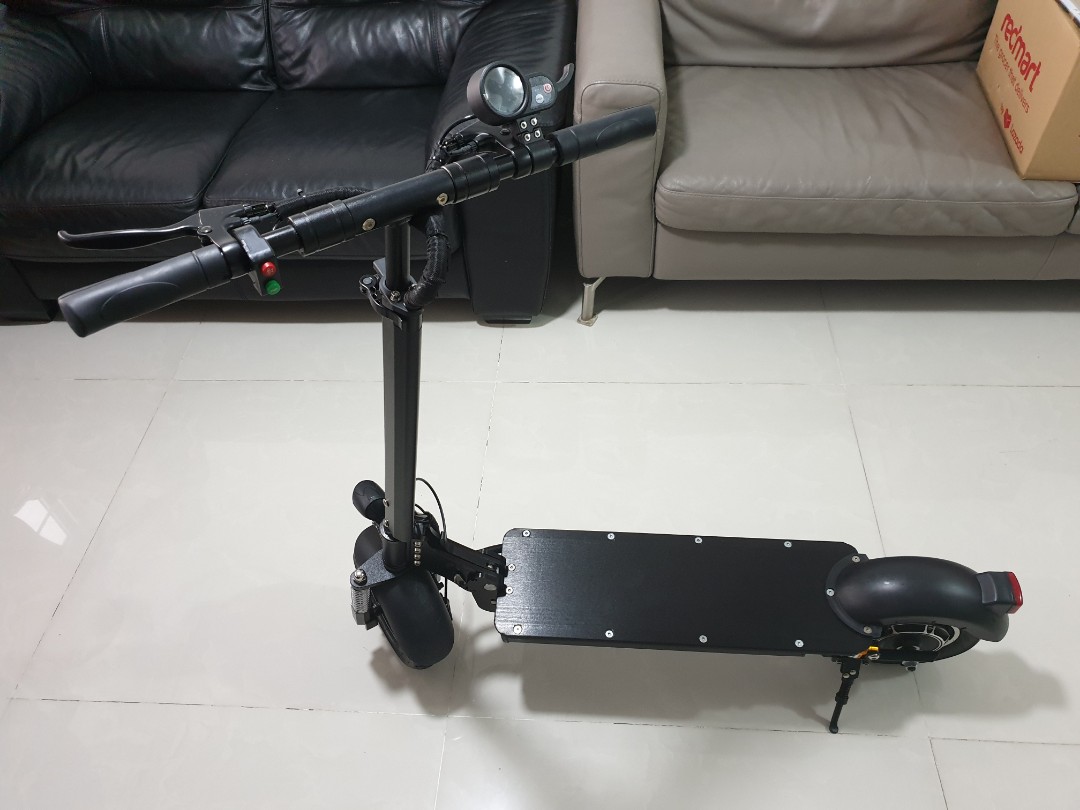 Velocity E Scooter 500W 36V 15Ah 40 kmph 45 km, Sports Equipment, PMDs