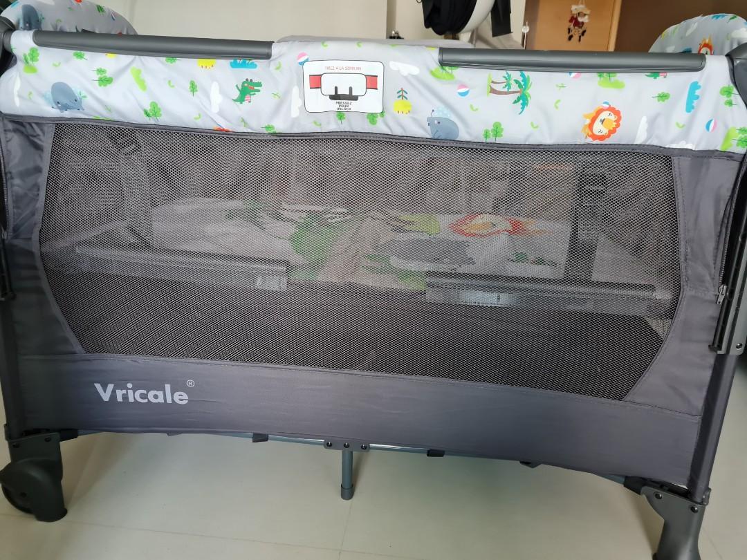 Vricale multifunctional portable baby cot bed with coconut fiber latex