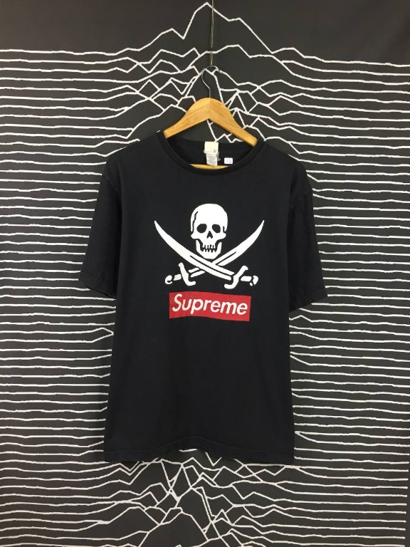 Vtg Supreme Neighborhood Box Logo Skull Tee