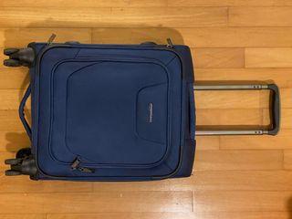 Amazon Basics Carry-on Spinner 20.4-inch
