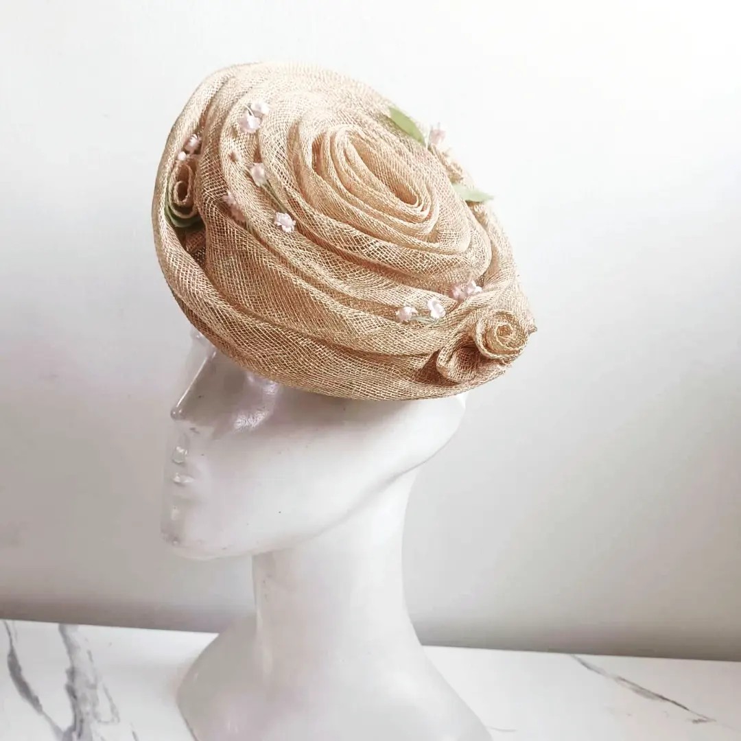 Beige pillbox online hat