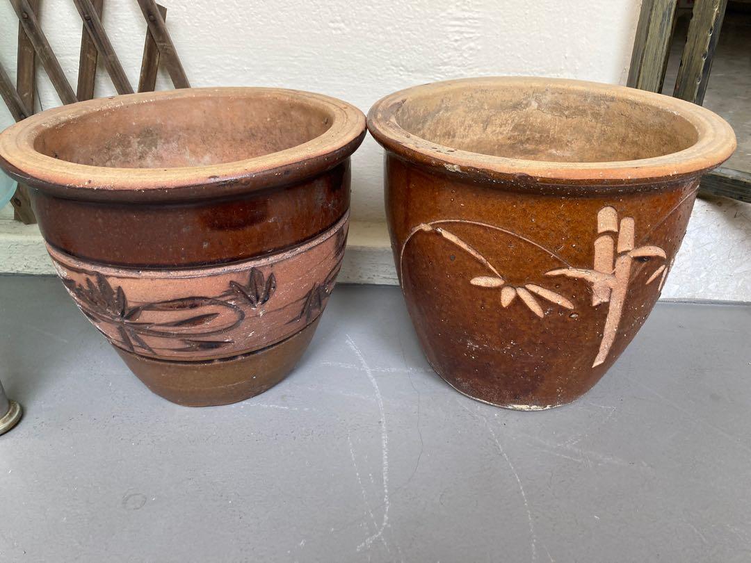 Big terracotta retro pot, Furniture & Home Living, Gardening, Pots