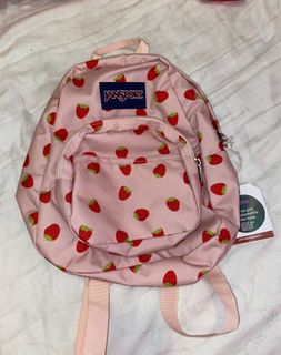 (Category: ) located in . Submitted by uncomfyc (Listing ID 1164176467, Image 1). Description: .