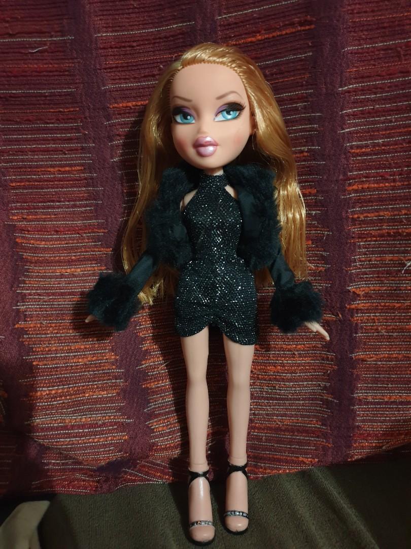 Bratz fashion show cloe 2025