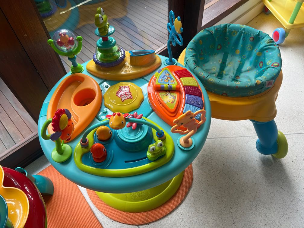 Bright Starts 3 in 1 Around We Go early learning walker activity
