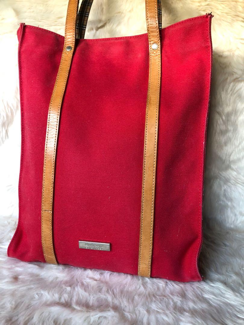 SALE‼️BURBERRYS TOTE (Category: Luxury Bags & Wallets) located in Naga. Submitted by shieshop (Listing ID 1148799367, Image 2). Description: Burberrys blue label tote Original from Japan Ykk zipper and etiketa Sign of usage Slight fading/dirt sa canvas and dryness sa strap Selling low.