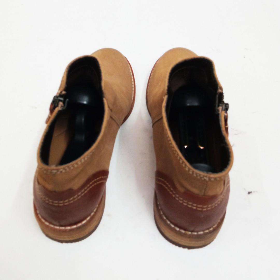 Clarks Maypearl Juno Ankle Boot US7