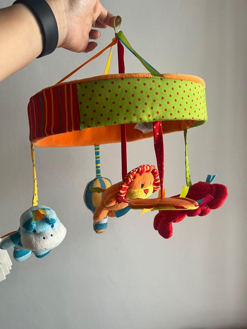 Colourful cot mobile outlet